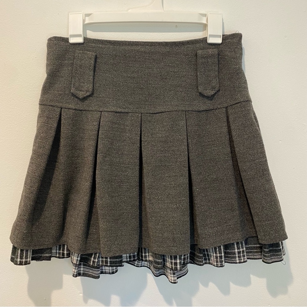 Grey Pleated Skirt with Plaid Lining